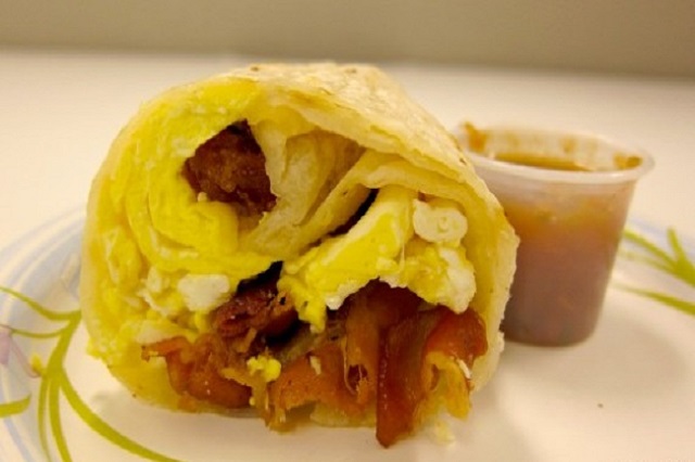 Thưởng thức bánh bột ngô chỉ với 5 USD