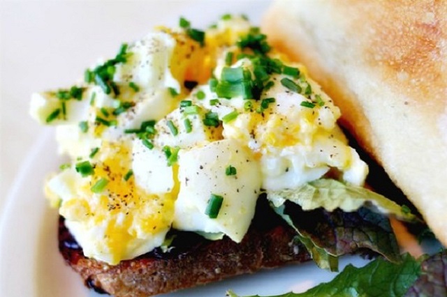 Món Sandwich salad khó chối từ