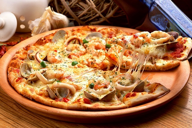 Món pizza hấp dẫn chỉ có giá 5 Euro