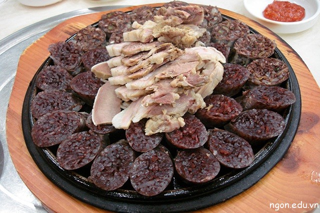 Dồi lợn Sundae – món ăn nên thử tại Seoul