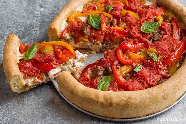 Pizza món bánh đặc trưng nổi tiếng được yêu thích nhất ở thành phố Chicago