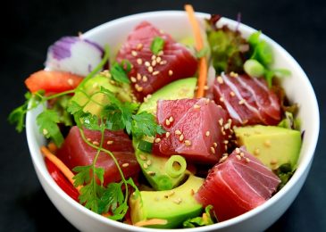 Vì sao poke là món ăn được ưa thích nhất ở Honolulu?
