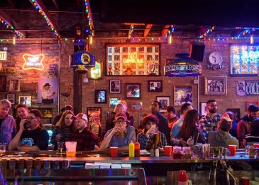 Những quán bar tốt nhất để thưởng thức đồ uống và thư giãn ở Chicago